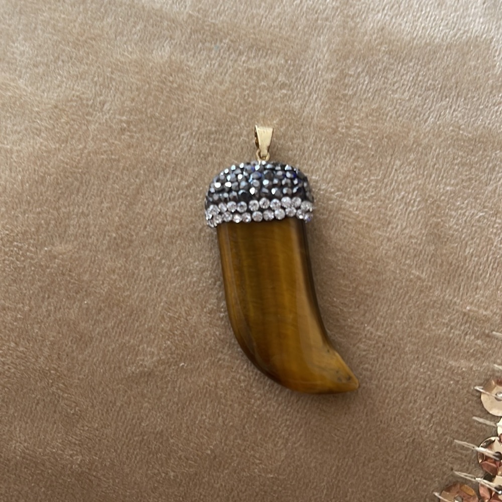 Tiger eye horn pendant two inches gold tone bale top of horn embellished with - Picture 6 of 9